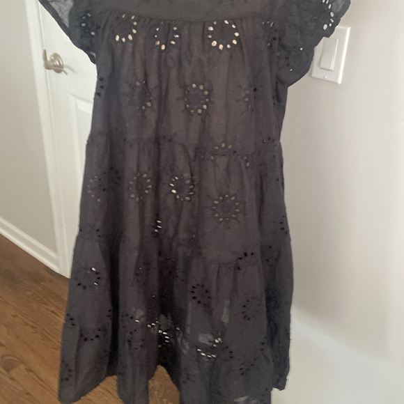 Black Cap Sleeve Embellished dress - Picture 5 of 9